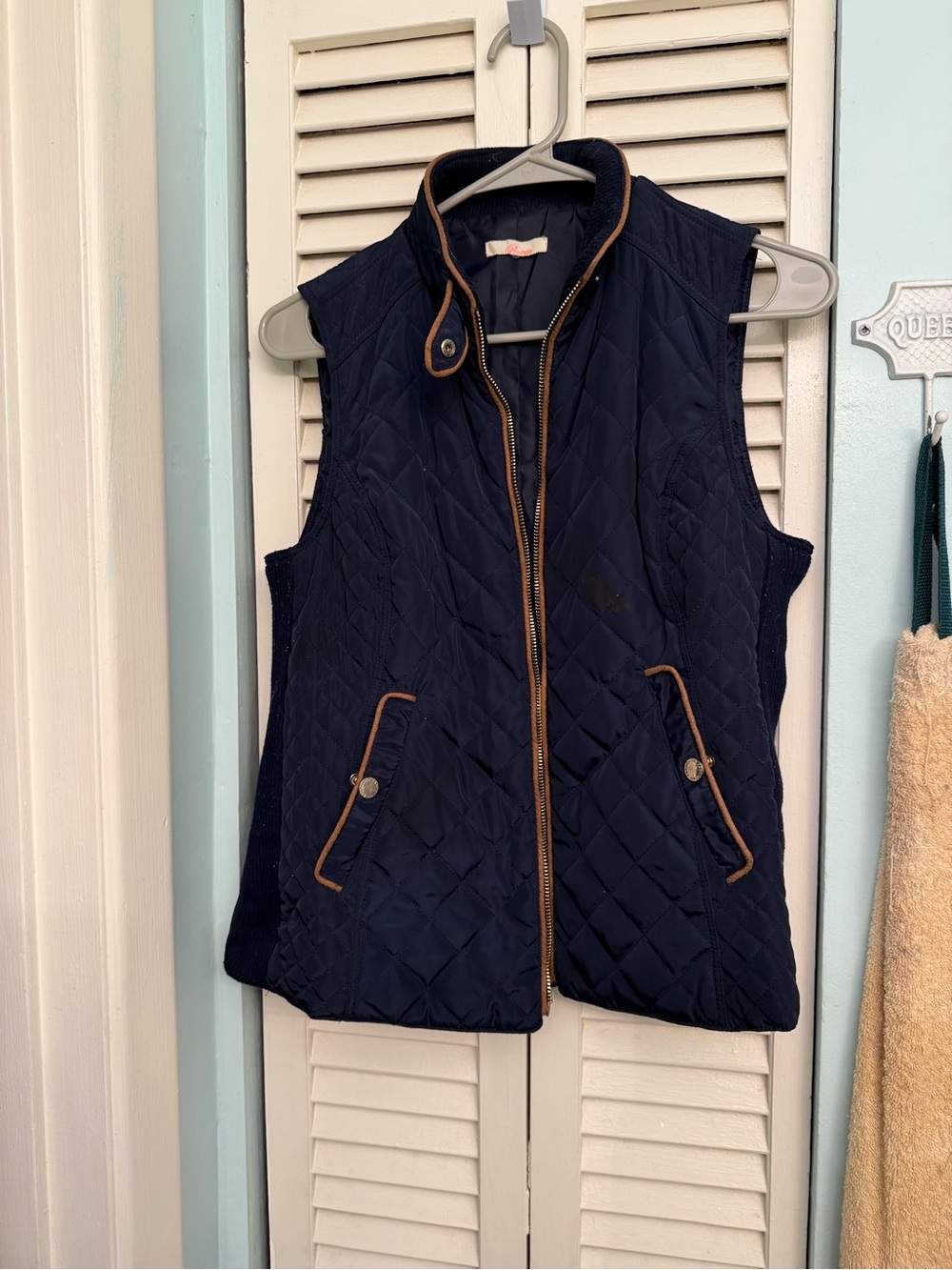 Quilted Navy Vest with Tan Trim - Sleeveless Zip Front